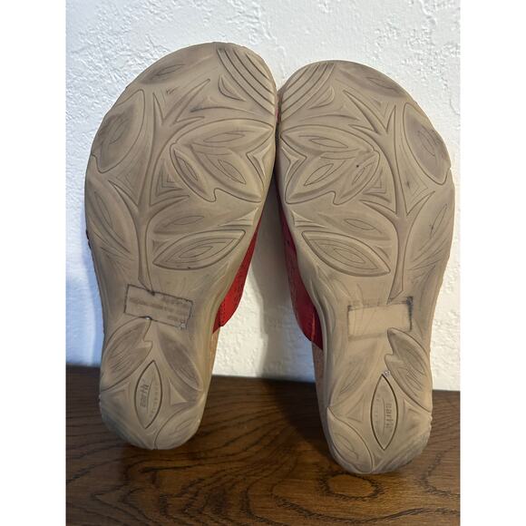 Earth Perforated Leather Slide Sandals Sand Antigua Bright Red - Picture 9 of 11